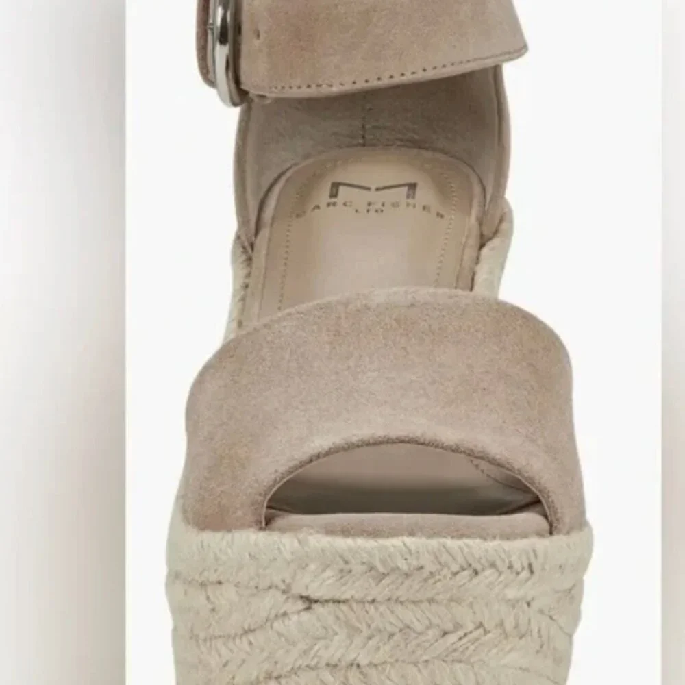 Marc Fisher chunky platform